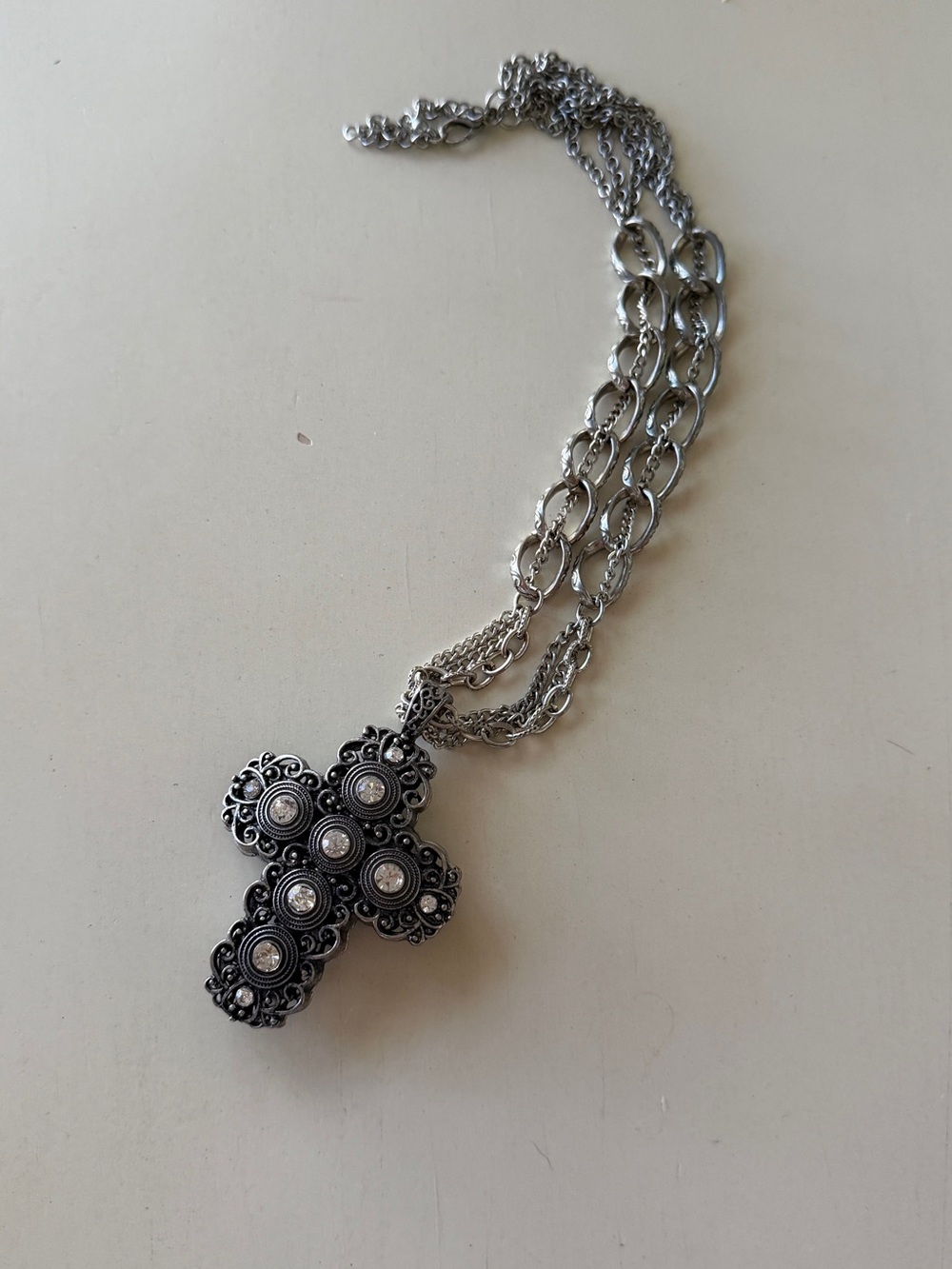 Chunky Filigree Cross Pendant Necklace
